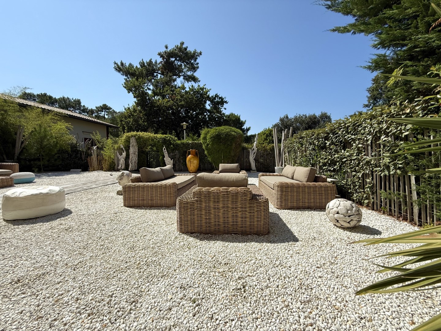 Appartements 1ibg19tdvx4mt04q51c4s2qu3jr05yqtwaubbq8ps.jpg